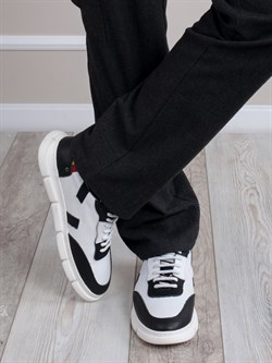 Мужские кроссовки модные, легкие и практичные - фото 109601