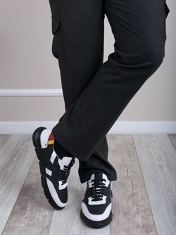 Мужские кроссовки модные, легкие и практичные - фото 109764