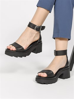 Босоножки на выход и на каждый день - фото 129484