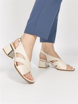 Босоножки на выход и на каждый день - фото 129778