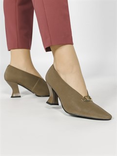 Туфли модельные на выход и на работу