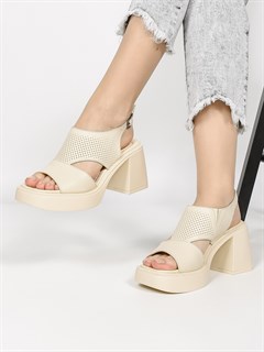 Босоножки на выход и на каждый день