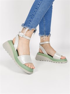 Босоножки на выход и на каждый день