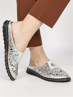 Сабо кожаные / Шлепки тренд