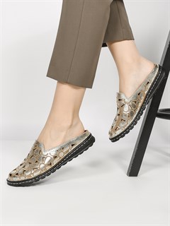 Сабо кожаные / Шлепки тренд