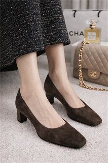 Туфли оптом для магазинов — премиальный комфорт и чистая колодка