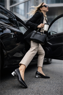 Туфли оптом для магазинов — премиальный комфорт и чистая колодка