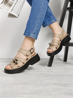 Босоножки на выход и на каждый день