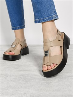 Босоножки на выход и на каждый день